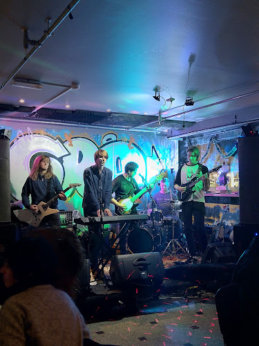 Comentarii opinii despre Grå Bar