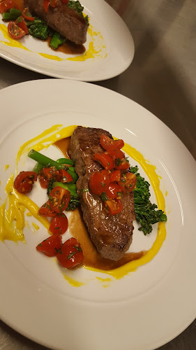 Kvilhaugen Gård - Gastronomi og hotellvirksomhet