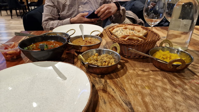 Comentarii opinii despre Monal restaurant