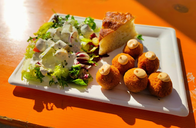 Mjøsfronten - Gastronomi og hotellvirksomhet