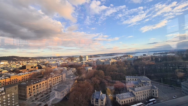 Summit Bar - Gastronomi og hotellvirksomhet