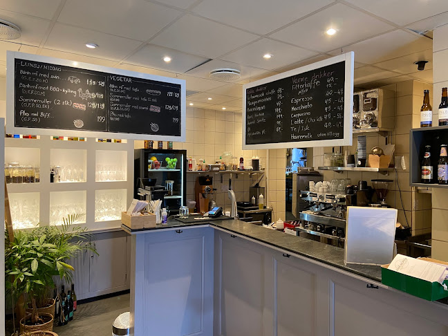 Opinii despre Wine Wine, Baby în Oslo - Gastronomi og hotellvirksomhet