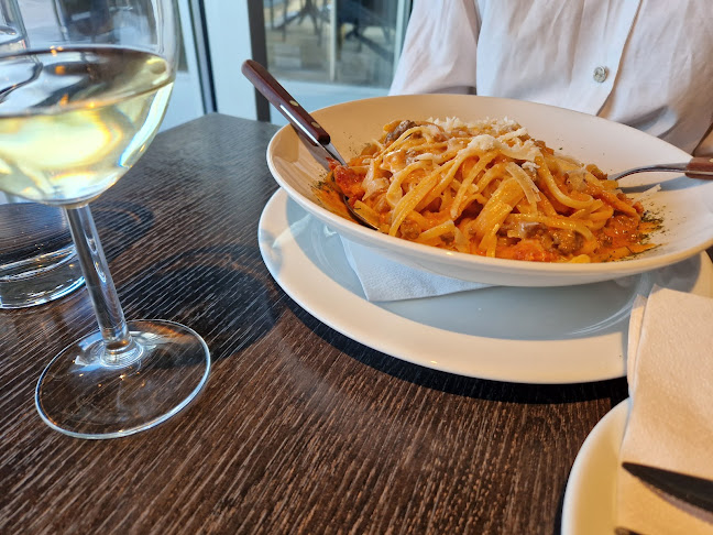 Opinii despre Alfredo Rossi în Horten - Gastronomi og hotellvirksomhet