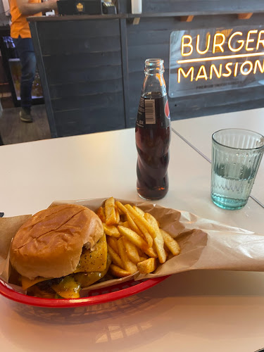 Burger Mansion Moss - Gastronomi og hotellvirksomhet