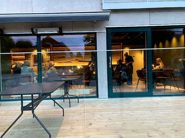 Rust Vinbar - Gastronomi og hotellvirksomhet