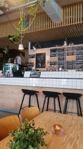 Comentarii opinii despre Habitat