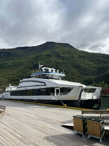 Opinii despre Flåm Bakeri în Flåm - Gastronomi og hotellvirksomhet