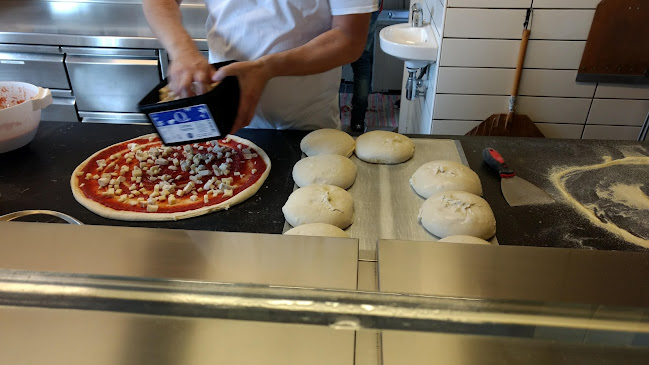 Vettakollen Pizzeria - Oslo