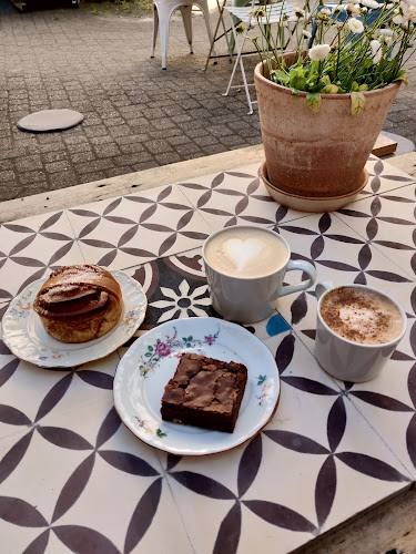 Comentarii opinii despre Hungry Heart Cafe