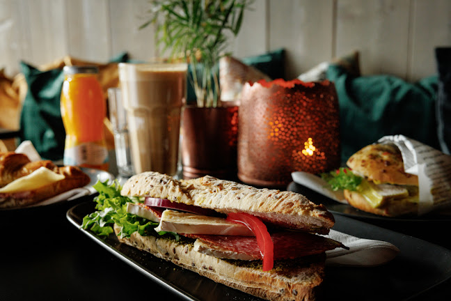 Cafe Mocca AS - Gastronomi og hotellvirksomhet