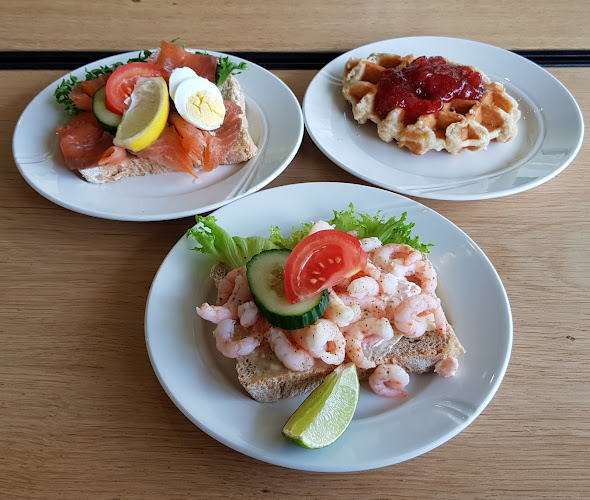 Opinii despre Trollstigen Kafe în Ålesund - Gastronomi og hotellvirksomhet