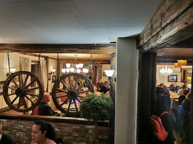 Revetal Gamle Stasjon - Gastronomi og hotellvirksomhet