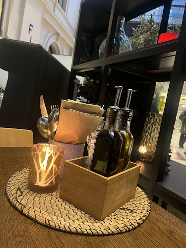 Østbanehallen, Jernbanetorget 1, 0154 Oslo