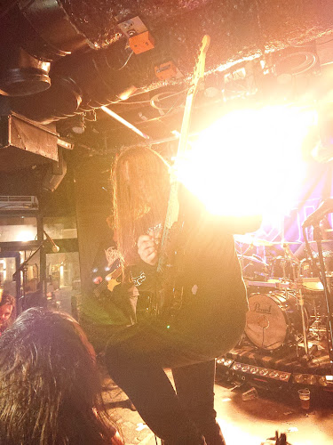 Comentarii opinii despre Tribute