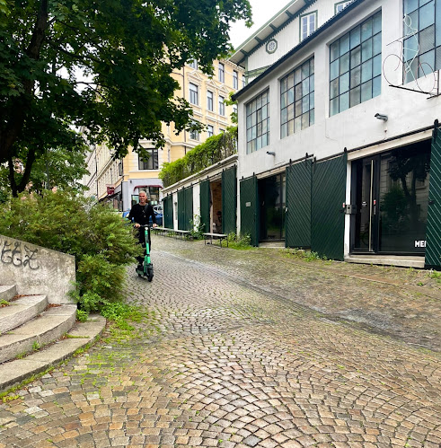 Opinii despre Grotto bistro & cave în Oslo - Gastronomi og hotellvirksomhet