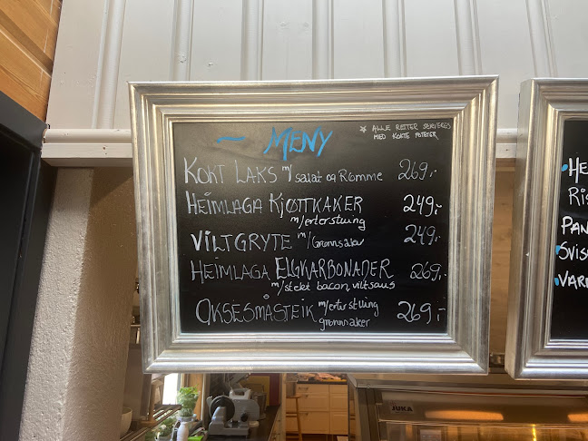 Opinii despre Laksforsen Turistcafe în Trofors - Gastronomi og hotellvirksomhet