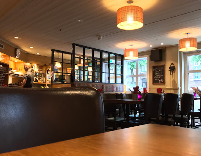 Casa del Toro - Gastronomi og hotellvirksomhet