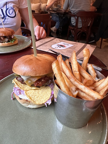 Phileas Fogg - Gastronomi og hotellvirksomhet