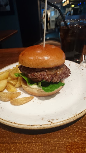 Gründer Bar & Club - Gastronomi og hotellvirksomhet