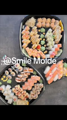 Opinii despre Restaurant Smile Thai & Sushi Molde în Molde - Gastronomi og hotellvirksomhet