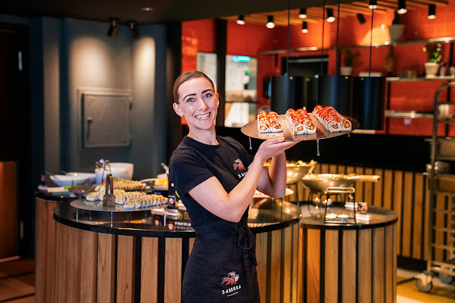 Opinii despre Sabrura Sticks & Sushi Hønefoss în Hønefoss - Gastronomi og hotellvirksomhet