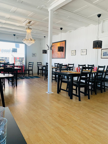 Comentarii opinii despre Pretthai