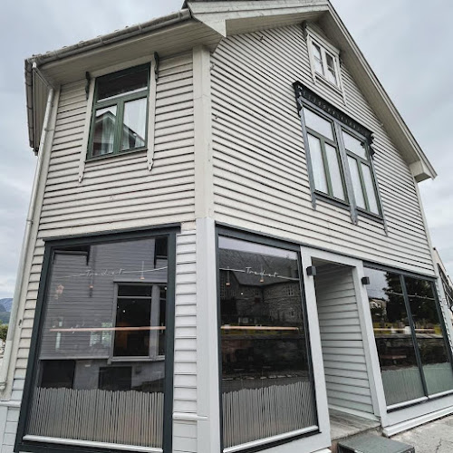 Halkjelsgate 8, 6100 Volda