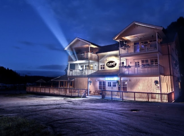 Playa Bar - Gastronomi og hotellvirksomhet