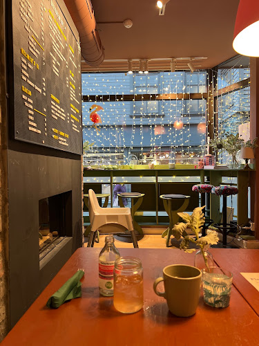 Flamingo cafe - Gastronomi og hotellvirksomhet