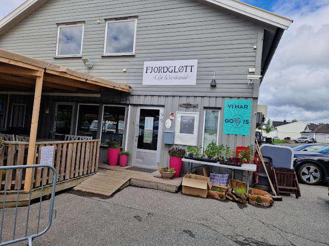 Fjordgløtt kafé og landhandel