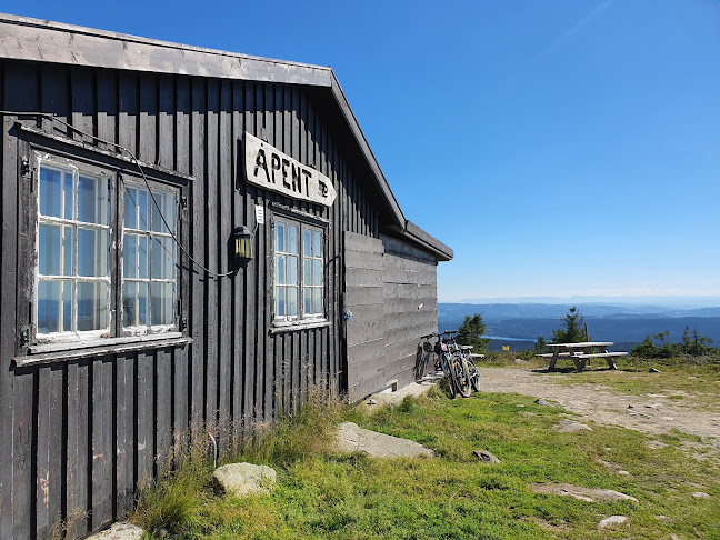 Brannhytta på Natrudstilen - Gastronomi og hotellvirksomhet