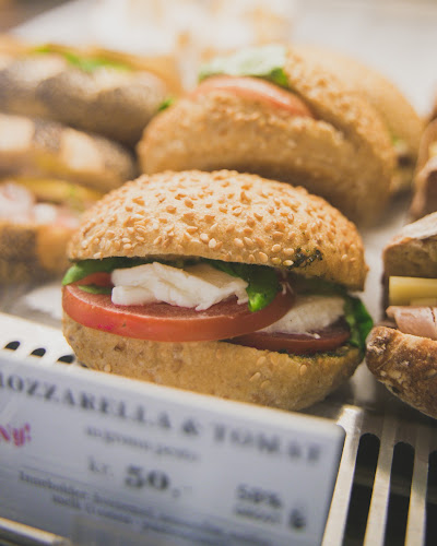 Opinii despre Kaffebrenneriet avd Saga kino în Oslo - Gastronomi og hotellvirksomhet