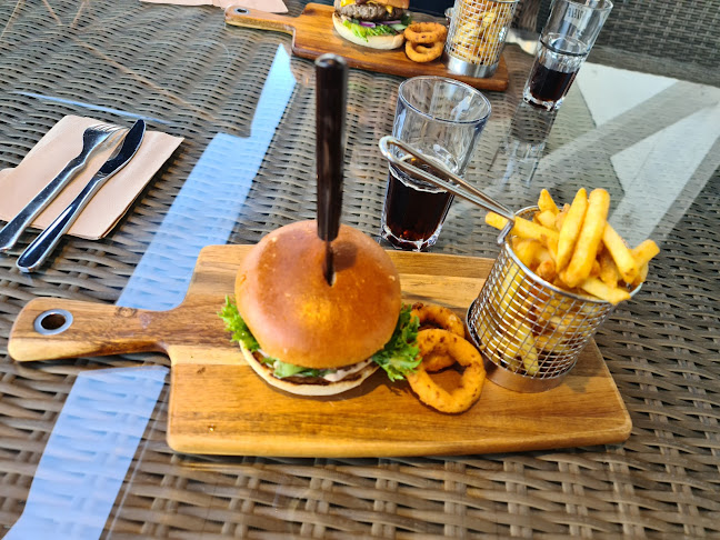 Opinii despre Charlie’s diner AS în Rakkestad - Gastronomi og hotellvirksomhet