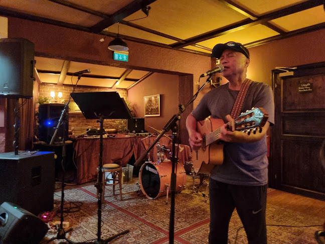 Comentarii opinii despre Lloyds Pub