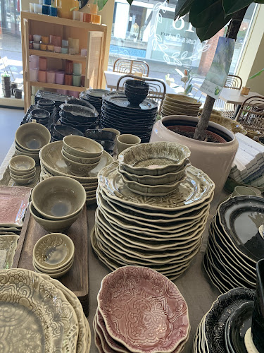 18 Café og interiør AS - Gastronomi og hotellvirksomhet