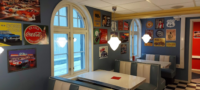 Freddy's Diner - Gastronomi og hotellvirksomhet