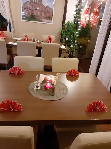 Orient Restaurant - Gastronomi og hotellvirksomhet