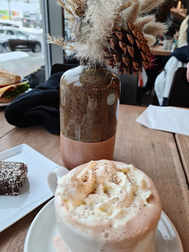 Steam kaffebar - Gastronomi og hotellvirksomhet