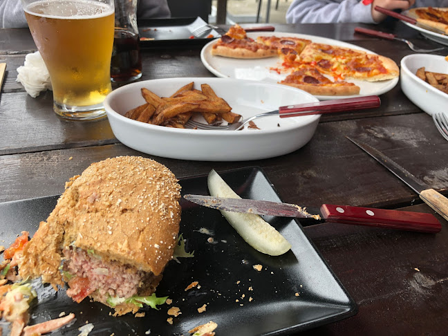 Opinii despre Mætt & Go Eteri og Landhandleri în Kristiansund - Gastronomi og hotellvirksomhet