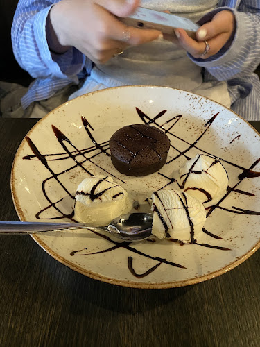 Comentarii opinii despre Hongri