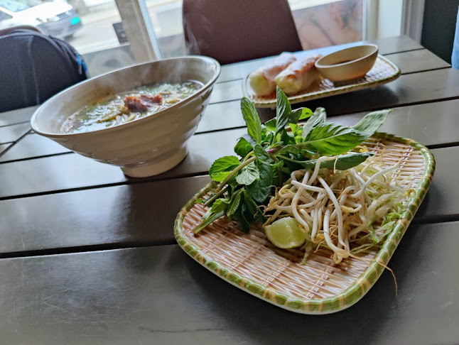 Comentarii opinii despre Gánh Pho & Banh Mi