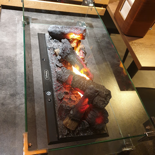 Holy Cow - Gastronomi og hotellvirksomhet