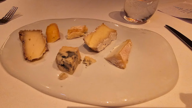 Comentarii opinii despre À L’aise