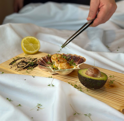 Opinii despre SMAK Restaurant - Norsk Havbrukssenter în Toft - Gastronomi og hotellvirksomhet