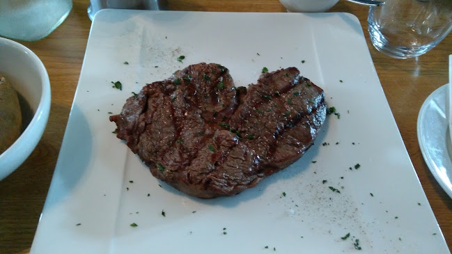 Bullock Steak & Bar - Gastronomi og hotellvirksomhet