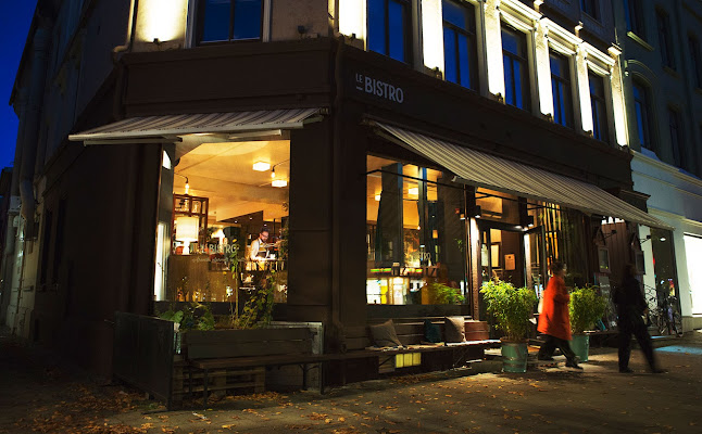 Le Bistro