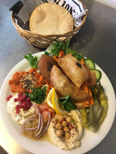 Damascino Portvakta as - Gastronomi og hotellvirksomhet