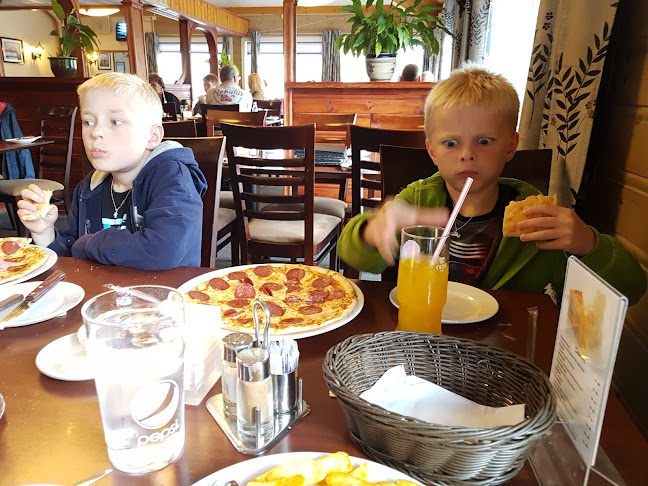 Napoli Restaurant og Hotell - Sandnessjøen