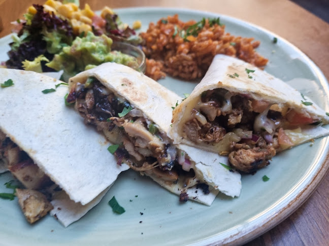 Casa del Toro - Gastronomi og hotellvirksomhet