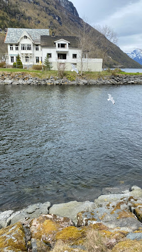 Gnr 91 Bnr 117, 6218 Hellesylt